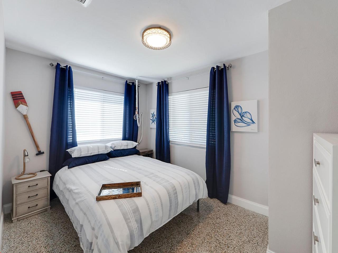 Beautiful 1 Bedroom Steps To The Beach! West Palm Beach Exterior foto